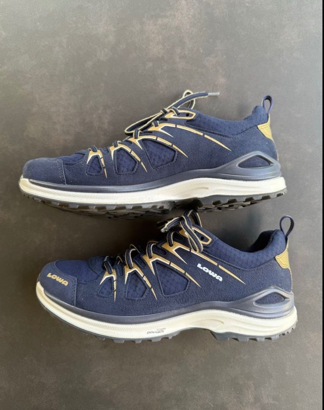 Lowa Scarpe da donna: Trekkingschuhe Lowa Gotetex – Usato da Luzern venduto da Tandem8