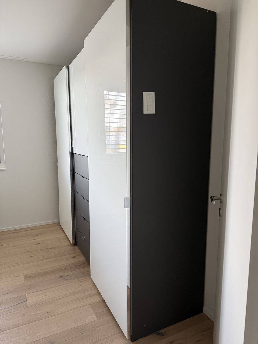 Armadi: Kleiderschrank Schwebetüren – Usato da Steinebrunn venduto da ami_kxh9 1