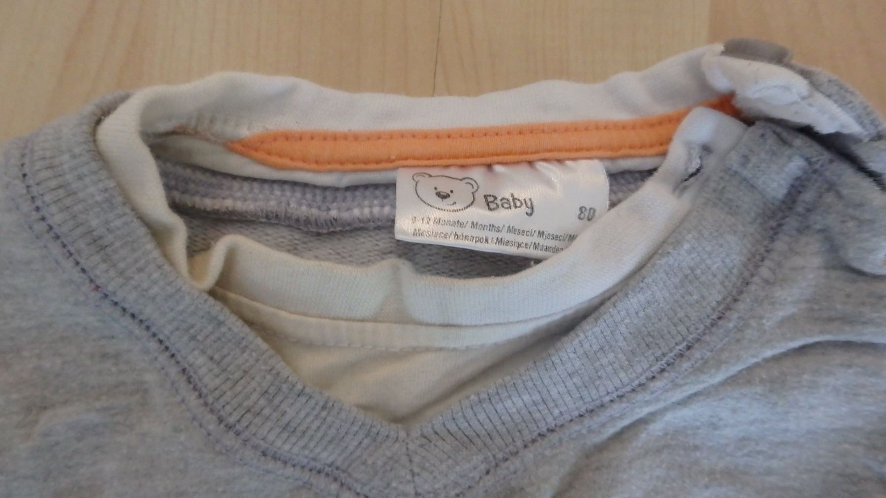 Maglioni & Felpe: Sweatshirt Gr 80 – Usato da Riehen venduto da India13 1