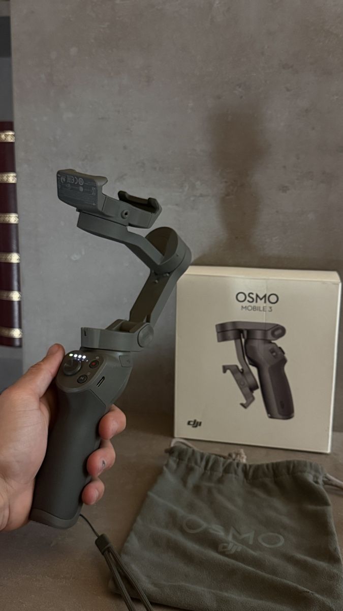 DJI Staffe: DJI OSMO Mobile 3 full set – Usato da Berneck venduto da Muzzlet14