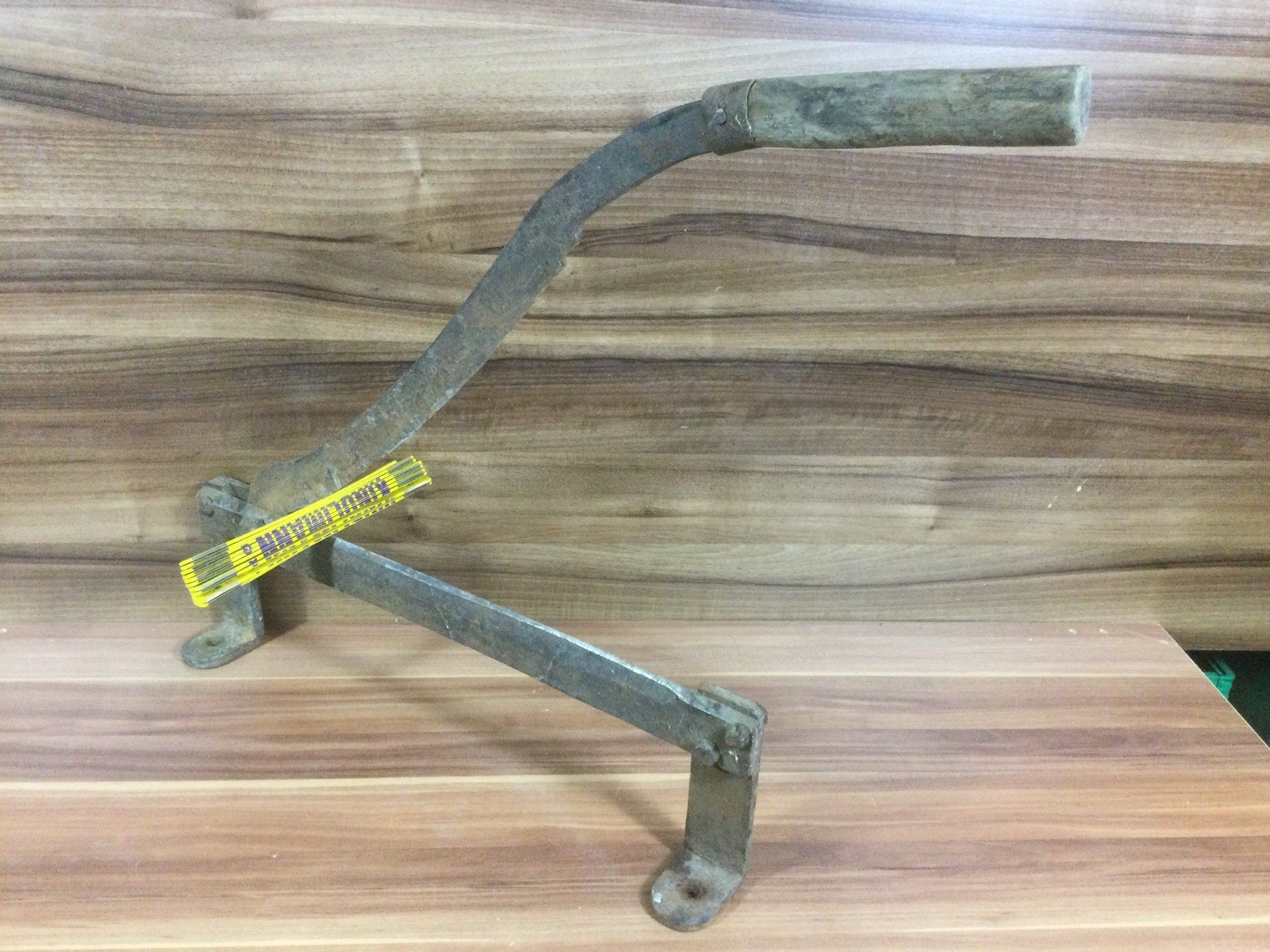 Attrezzi da lavoro: Gebrauchter Holz Schindel oder Stroh Schneider mit Handgriff – Usato da Wangen SZ venduto da kuriosum12