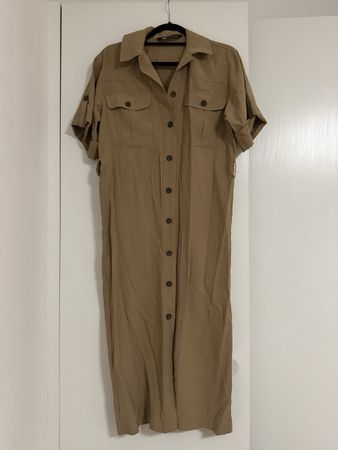 Robe chemise Zara couleur beige taille XS
