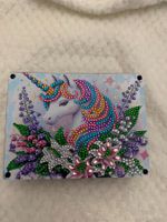 Glitzernde Einhorn-Spardose aus Holz, handgemacht