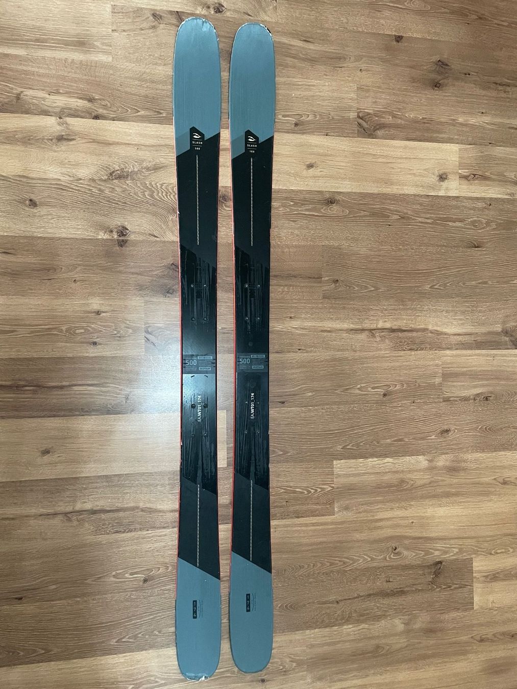 Decathlon Sci: Ski Wedze Slash 100 de 2021 de 174cm – Usato da Ogens venduto da ced_qn5v