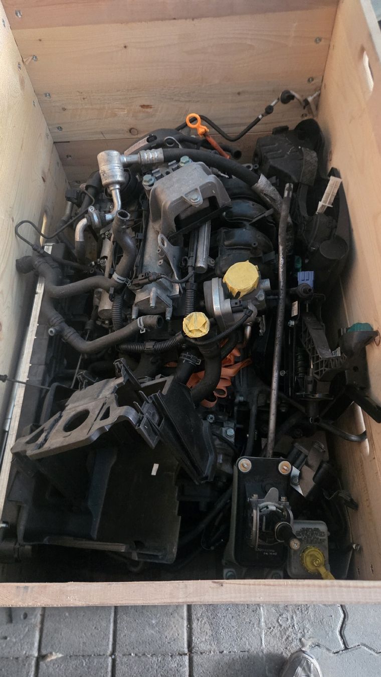 Volkswagen Tutti pezzi di ricambio auto: VW Golf 4 Teilespender – Usato da Liestal venduto da Ford_Power 3