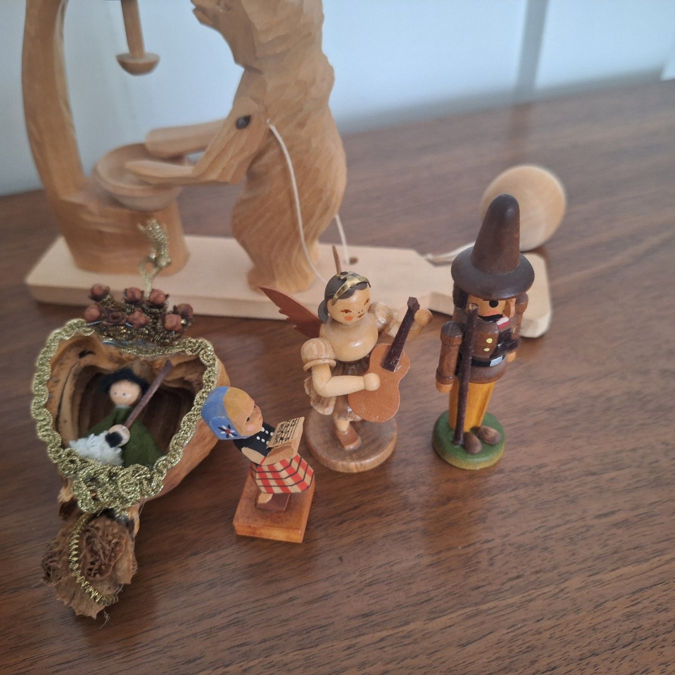 Toutes les décorations: Div.  hübsche Deko aus Holz, u.a. Kamel, Erzgebirge Figuren – D'occasion à Winterthur par Goldpipau 4
