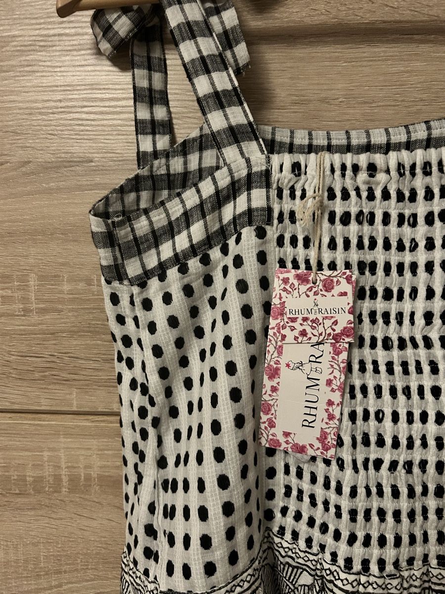 Vestiti: Robe – Nuovo e nell'imballaggio originale da Lausanne venduto da naranjo 2