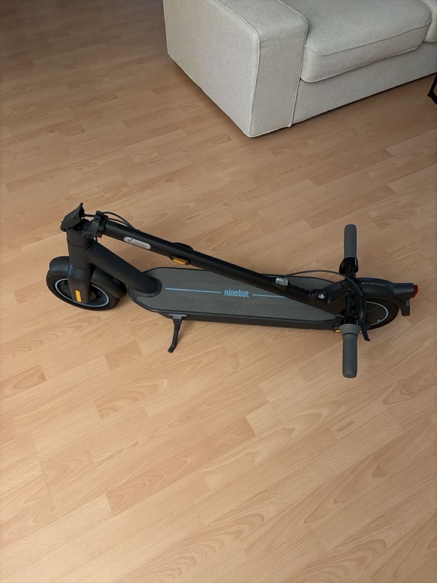 Segway Kickboard: Segway-Ninebot KickScooter – Usato da Feuerthalen venduto da knownasfabio 4