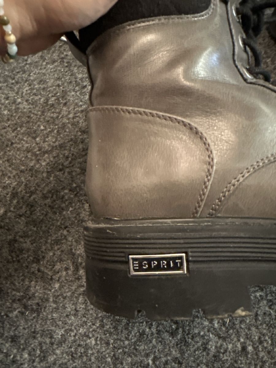 Esprit Scarpe da donna: Esprit Boots – Usato da Romanshorn venduto da si-01 1