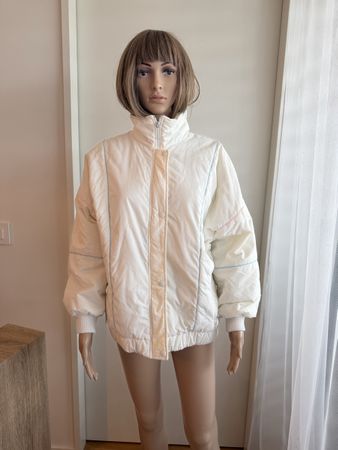 Coole weisse Steppjacke Gr. M