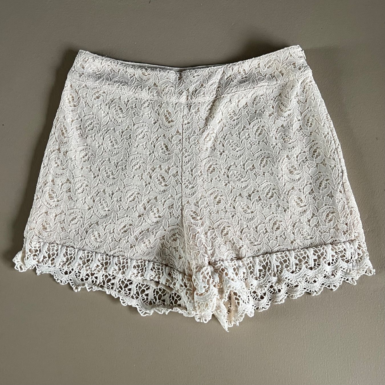 Pantalons: CLOCKHOUSE Shorts 💗 – D'occasion à Zürich par ClosetQueen