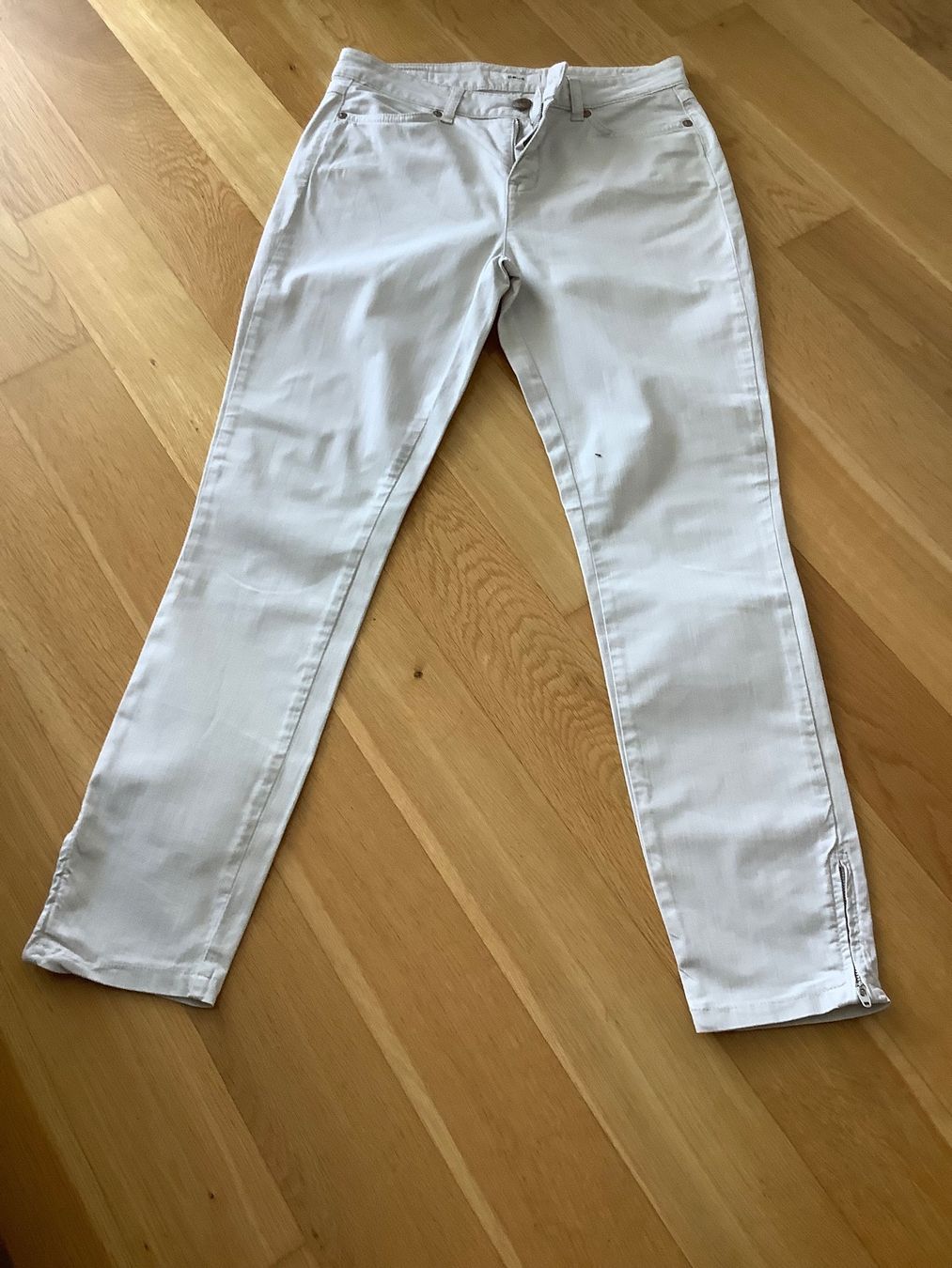 Opus Jeans: Opus 7/8 Jeans, helles beige, in Gr. 36 – Usato da Kreuzlingen venduto da shopaholicatheart_4 4