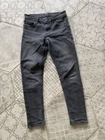 Jeans schwarz 146 (140)