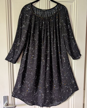 KOOKAÏ : Robe ou tunique au délicat imprimé L-XL
