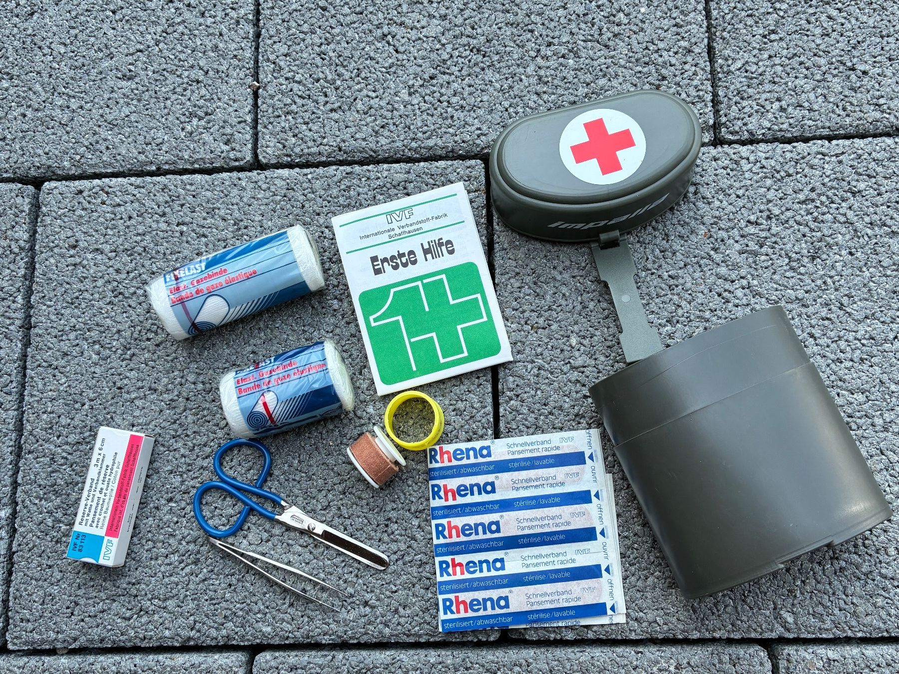Behälter & Ähnliches: Gamelle, Medic First Aid Box – Neu (gemäss Beschreibung) aus Horw von adler65 7
