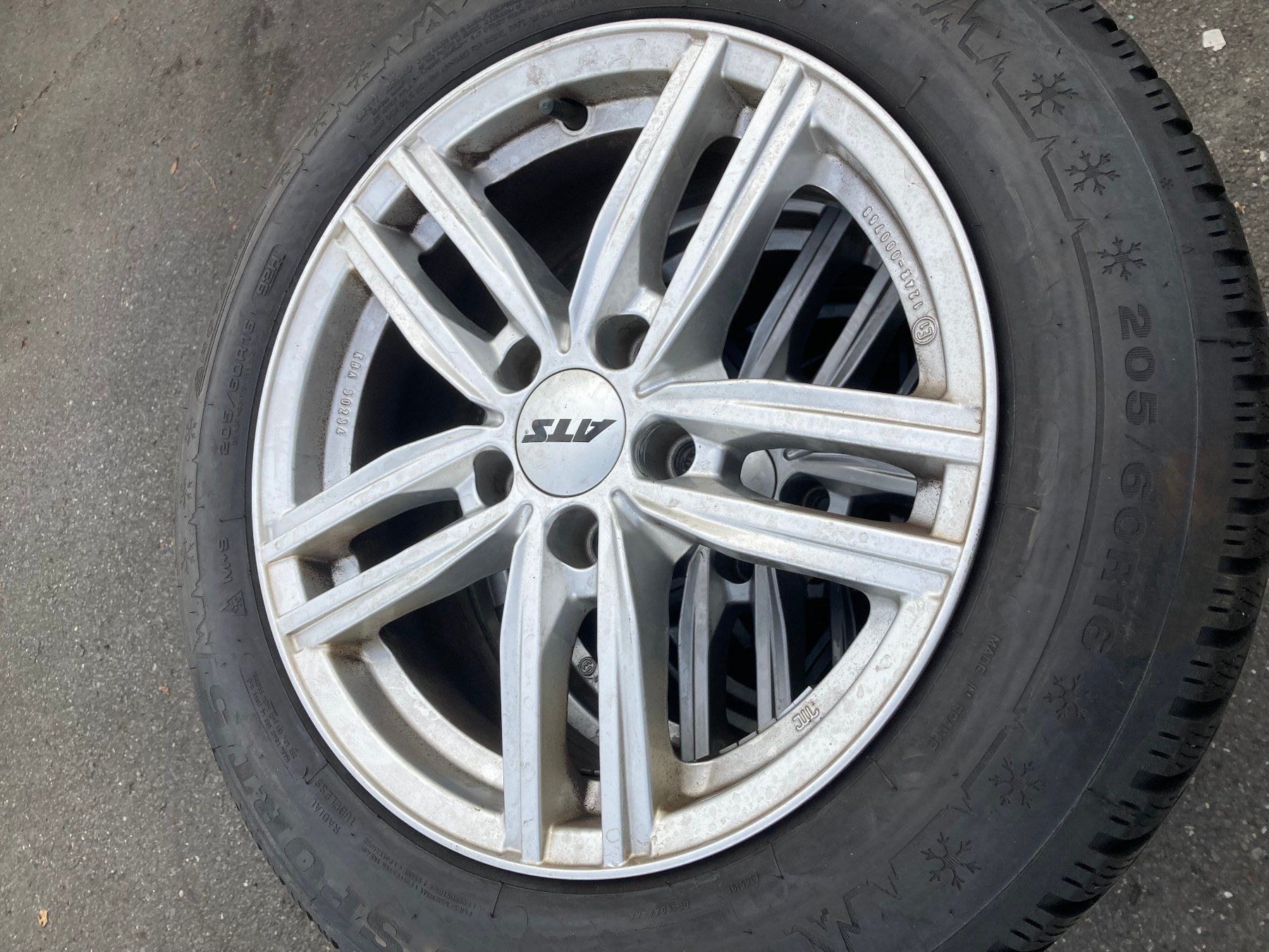 Audi Pneumatici & Ruote complete: Audi A4 Winterräder 205/60R16 – Usato da Cham venduto da WB2223 3
