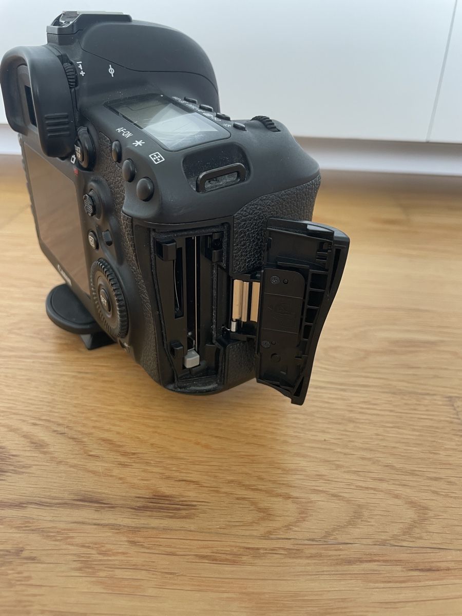 Canon Appareil photo: CANON EOS 5D Mark IV – D'occasion à Zürich par gbine27 2