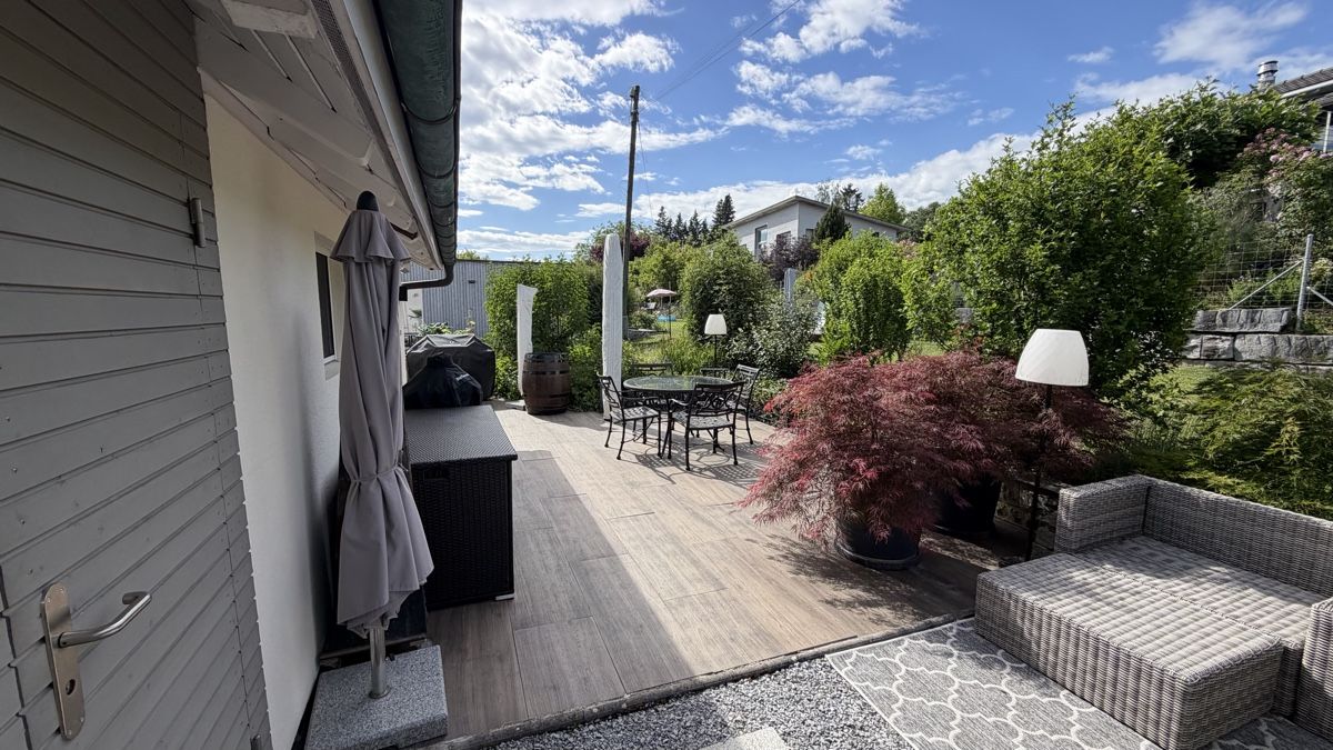Revêtements de sol: Gartebplatten in Holzoptik  – D'occasion à Stein am Rhein par speedi26