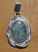 Opal ( Australien ) Anhänger in Silber / Handgemacht