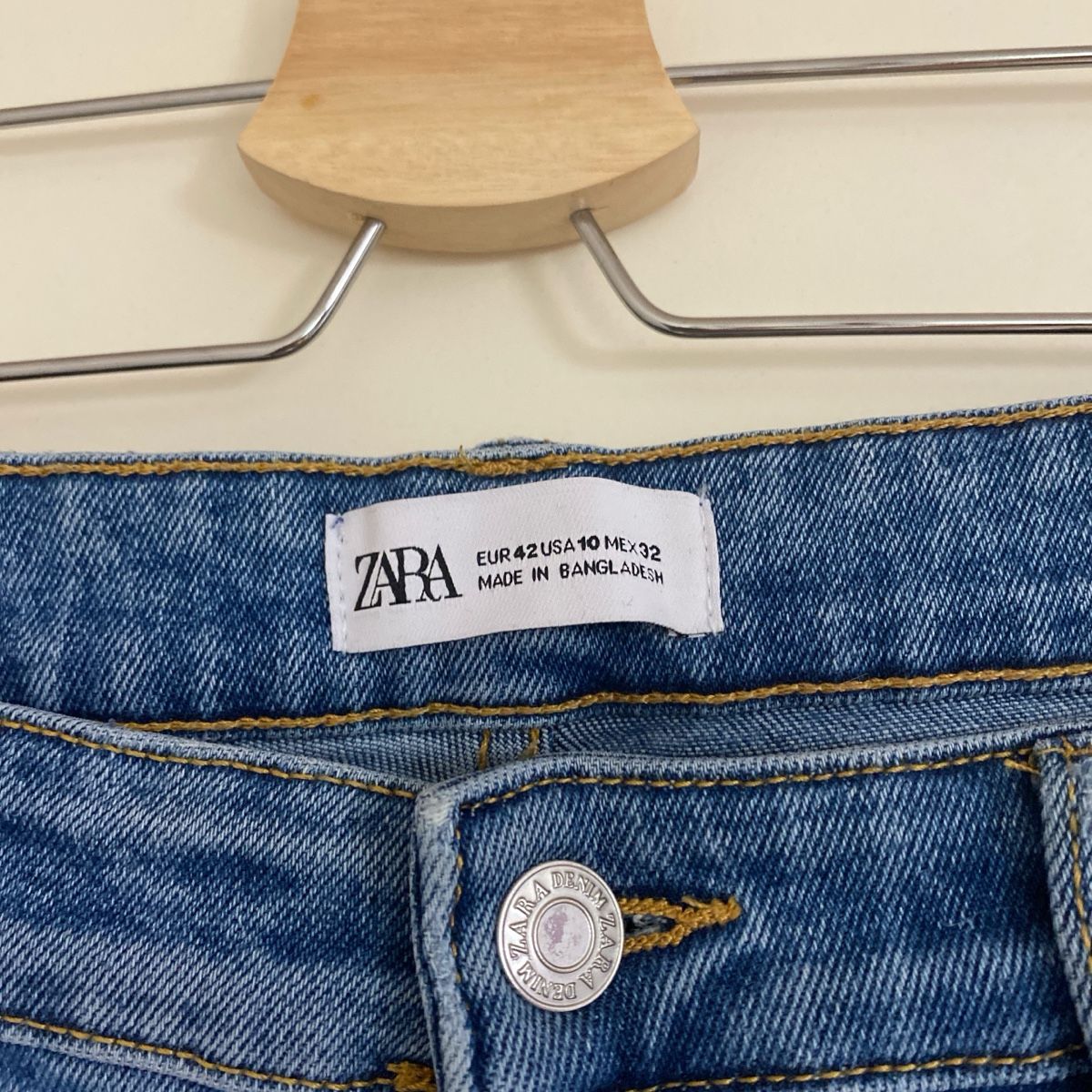 Zara Jeans: Jean ZARA – Nuovo (secondo la descrizione) da Arzier-Le Muids venduto da ma_gd4 2