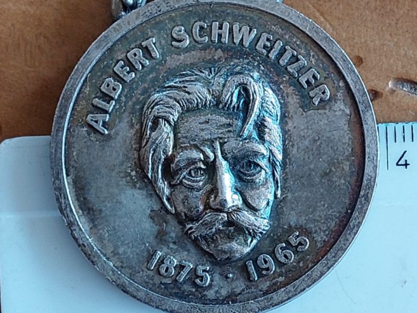 Schlüsselanhänger & - bänder: Schlüsselanhänger Albert Schweizer 1874 -1965 – Gebraucht aus Oberdiessbach von wasserfreak 3