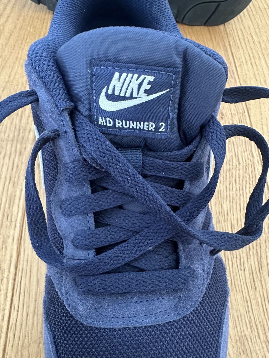 Nike Chaussures hommes: Nike MD Runner 2 – Neuf (Voir description) à Brütten par Estuenggi 1