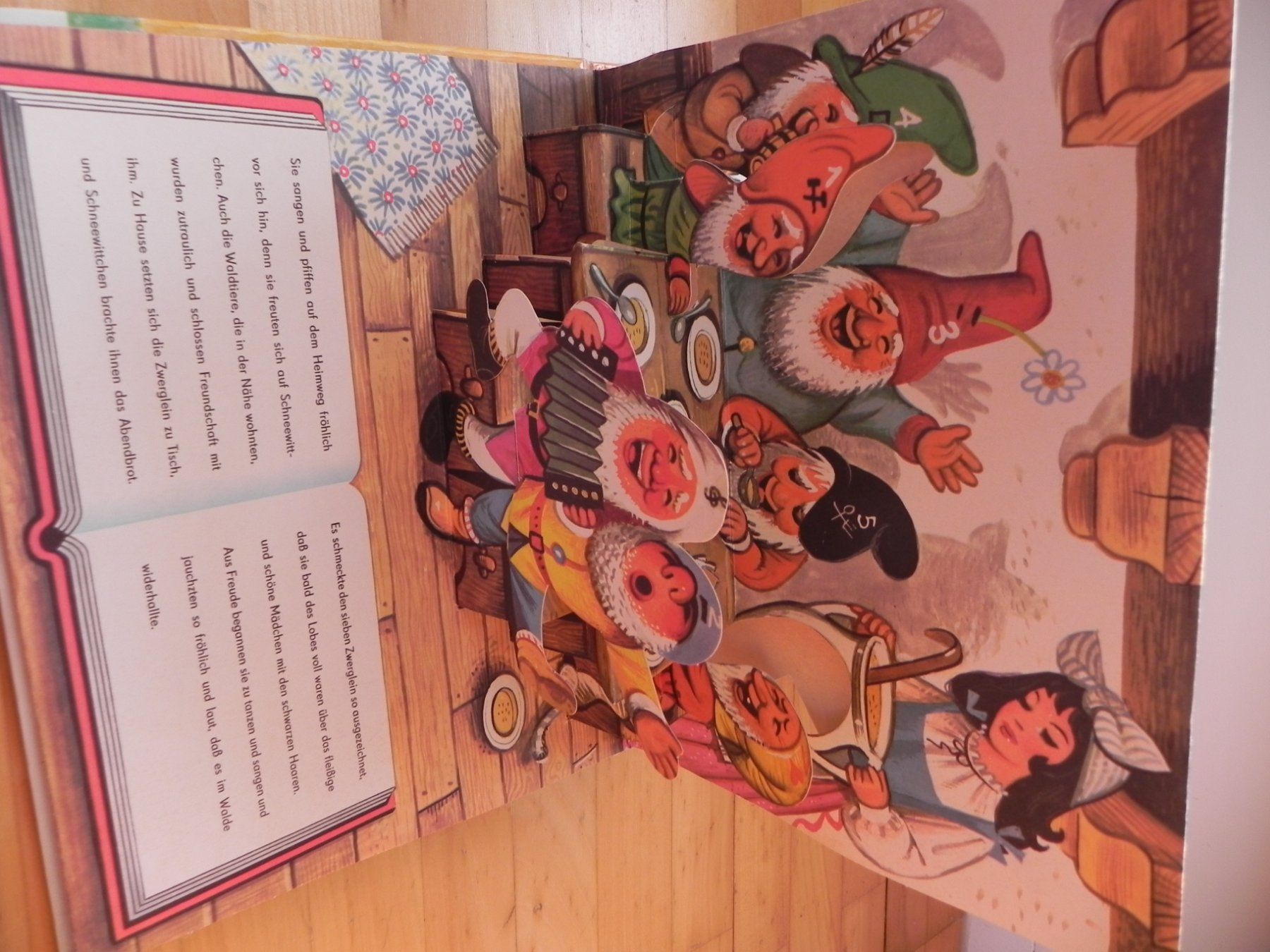 Libri: Schneewittchen Leporello Buch Kubasta Pop Up Buch 1982 – Usato da Stallikon venduto da pcerny16 4