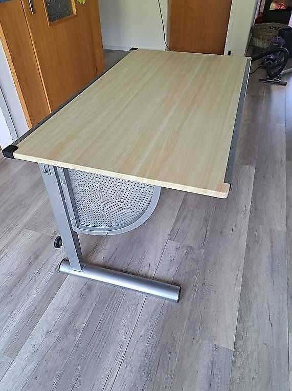 Scrivanie: Pult / Schreibtisch, 118x78cm – Usato da Oberflachs venduto da sylviepe 1