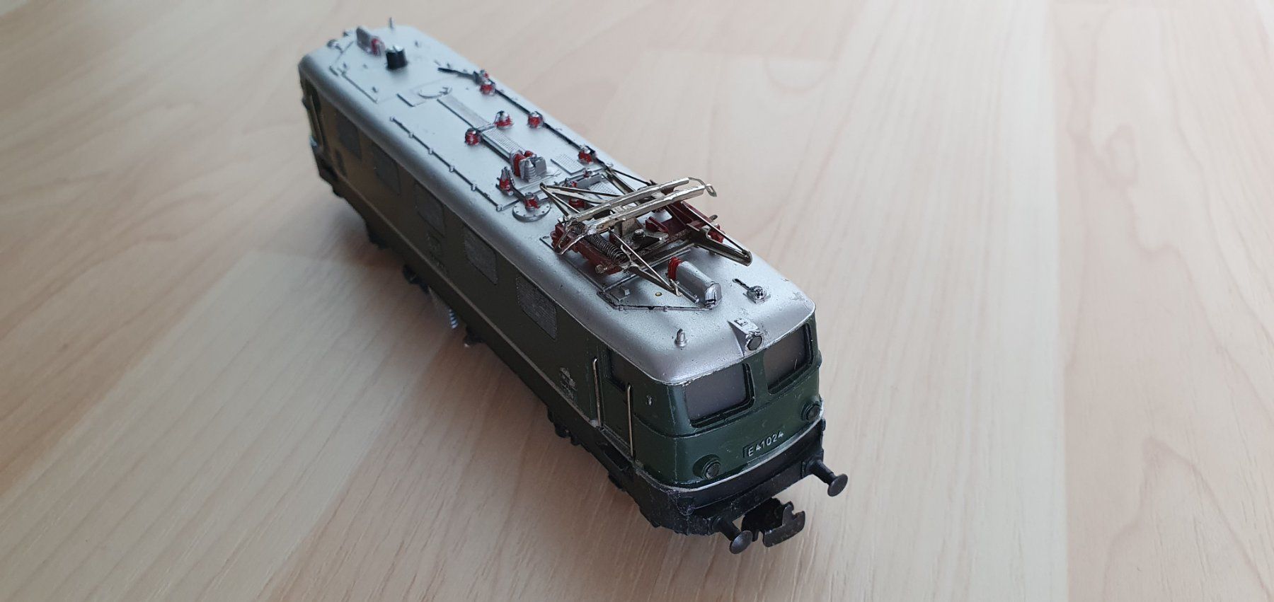 Märklin Modellini di ferrovie: Märklin 3037 - DB E-Lok BR 141 – Usato da Ernetschwil venduto da Cob1998 5