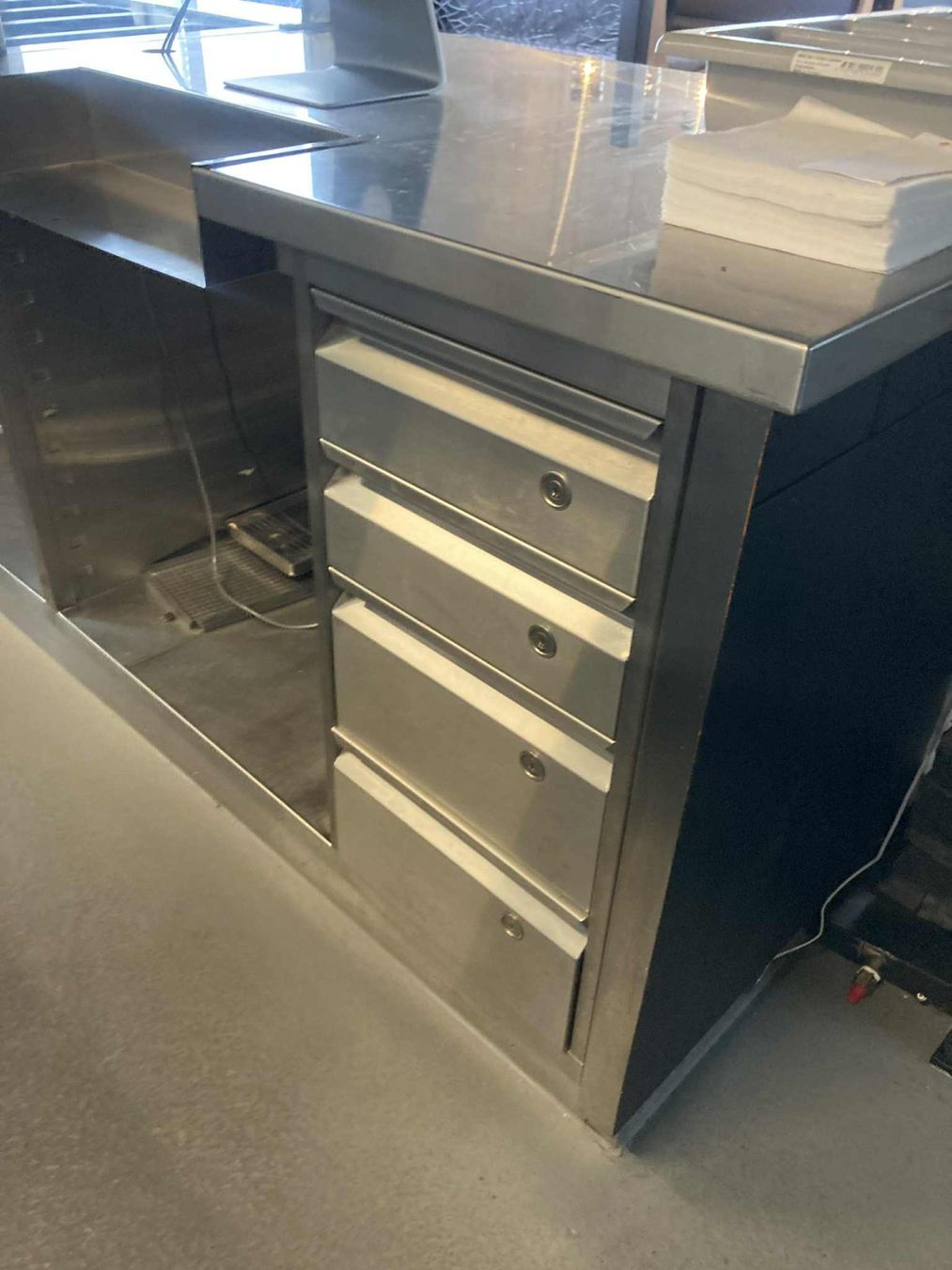 Buffets: Take Away Büffet Beer – D'occasion à Widnau par bla_7xlm 4