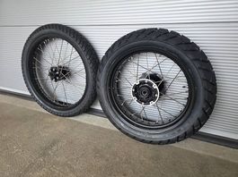 Radsatz komplett zu Honda CRF 1000 Africa Twin neuwertig