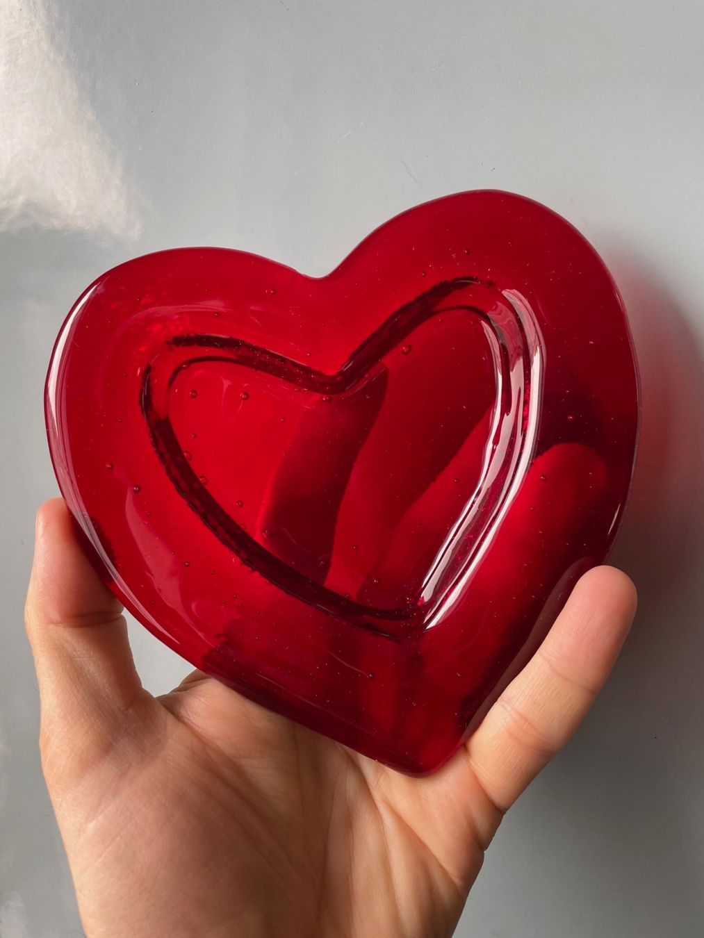 Alle Dekorationen: Kleine rote Herz-Schale aus Glas – Gebraucht aus Buchs SG von Handyman77 2
