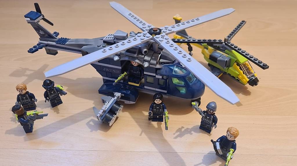 Giocattoli: Hélicoptère avec personnages – Usato da Perly venduto da Klopfi80