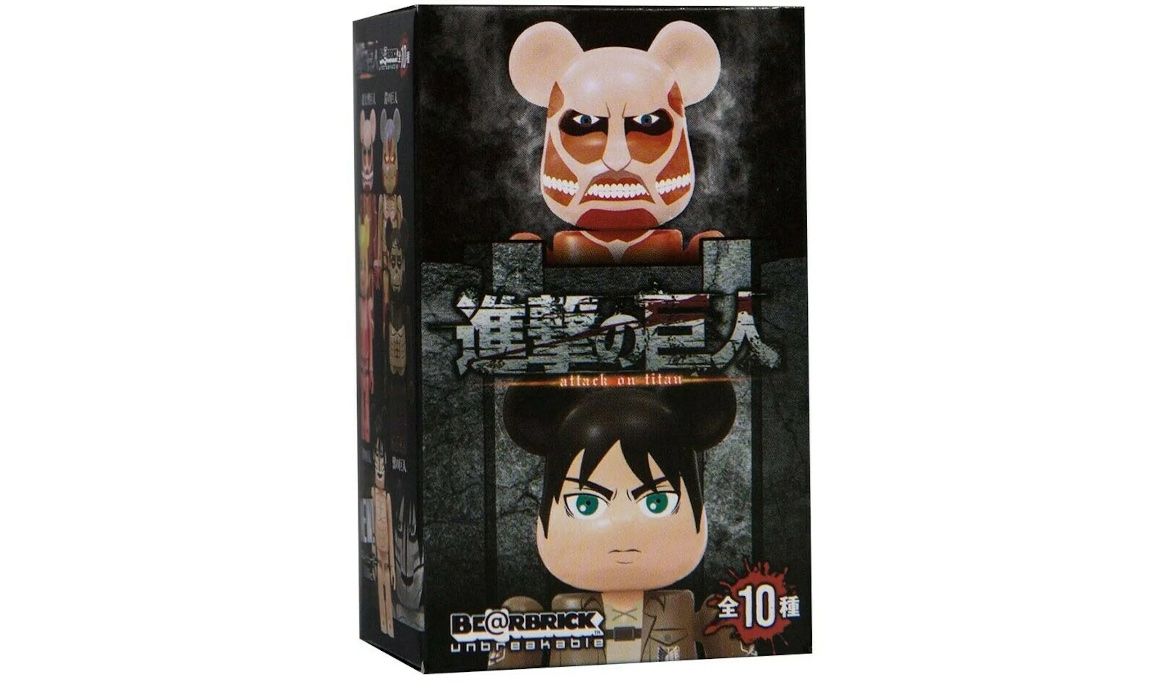 Statuette: Bearbrick Medicom Attack on Titan 100% Keychain Sealed Case – Nuovo e nell'imballaggio originale da Chur venduto da pareto12 1