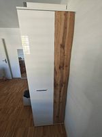 Garderobenschrank
