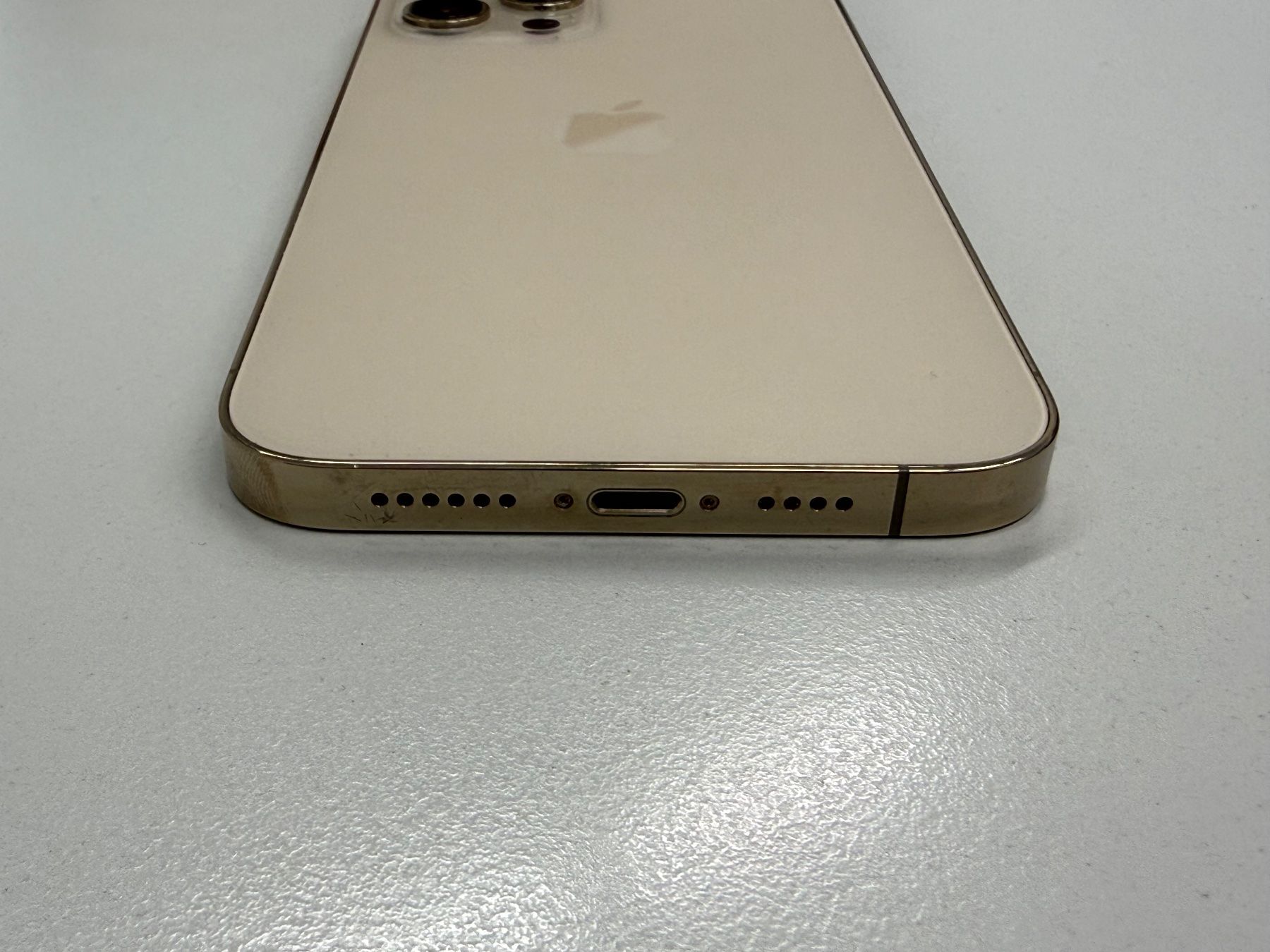Apple Telefoni cellulari / Smartphones: iPhone 12 Pro Max 256GB – Usato da Zug venduto da ElPhone 3