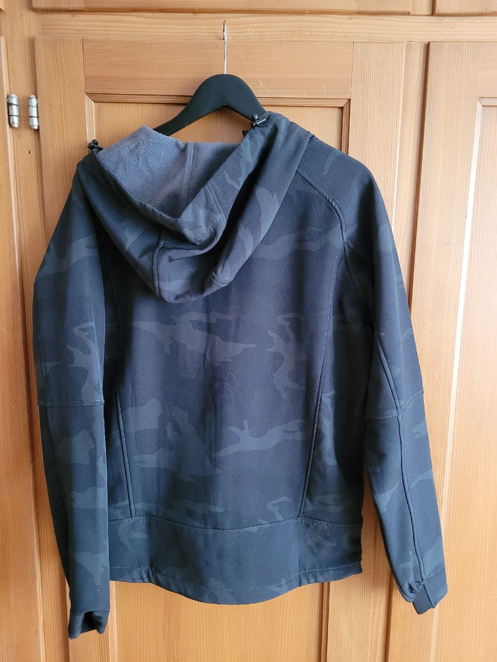 Jacken: Degré Softshell Jacke, Camouflage Optik, Top Zustand, M – Neu und originalverpackt aus Heinrichswil von Mari-75 1