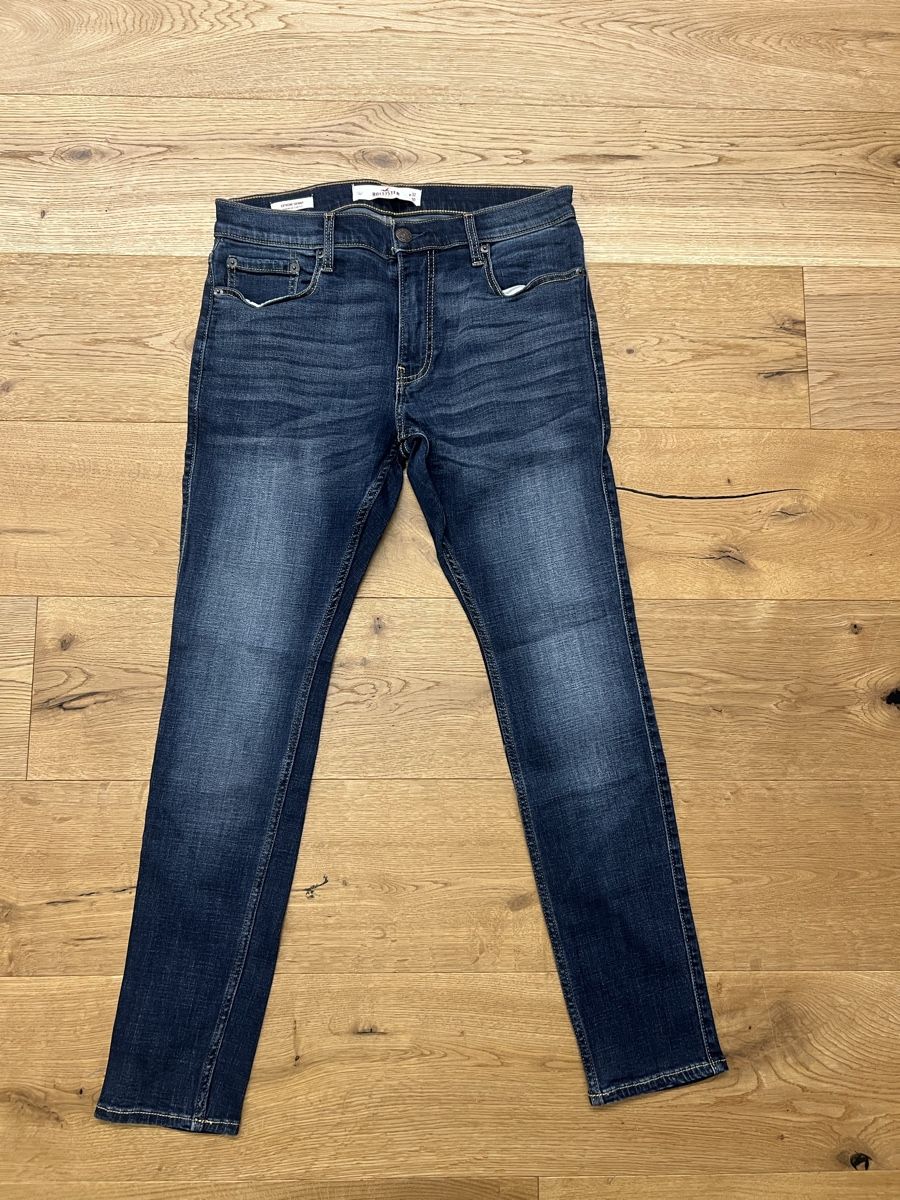 Hollister Jeans: Hollister Jeans W32 L30 – Gebraucht aus Stans von Jaeseli