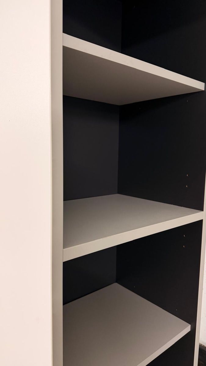Scaffali: Regal weiss mit schwarzen Innenseiten – Usato da Kriens venduto da nao_wl7q 2