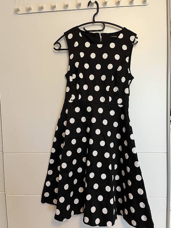 Lots de vêtements: Damen Kleider gr.38 /M – D'occasion à Bern par haeev 1