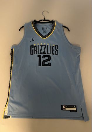 Brandneues authentisches Basketball-Trikot – Saison 2022/23