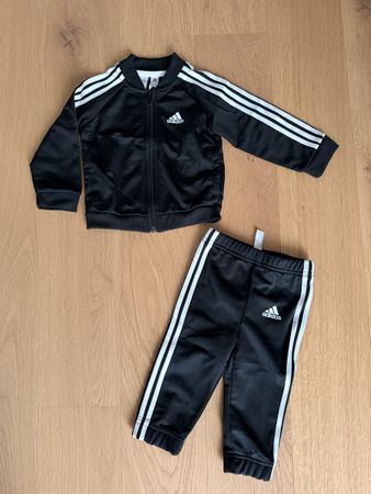 Adidas Trainingsanzug Gr. 74 NEU