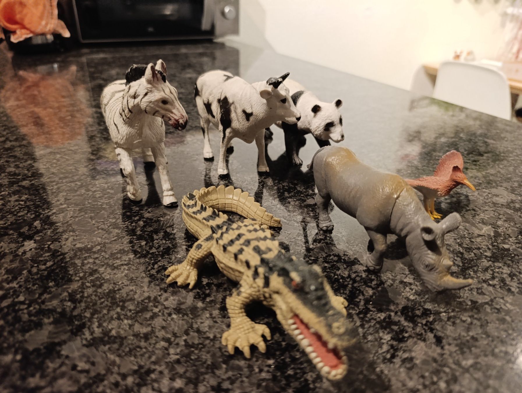 Figuren: Tiere Set Spielzeug – Gebraucht aus Zürich von ShadowVorlon 4