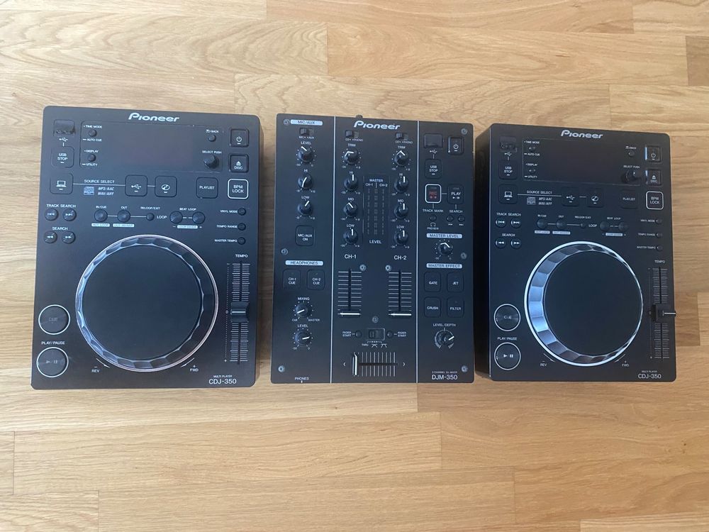 Pioneer DJ Set (2x CDJ 350 + CDM 350) inkl. Zubehör & Koffer