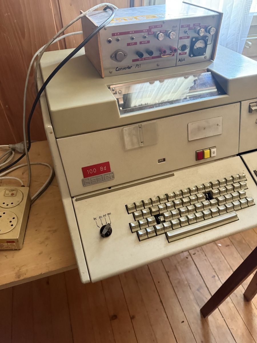 Telefoni: Vintage Fernmelder – Difettoso da Horriwil venduto da Carrera68 6
