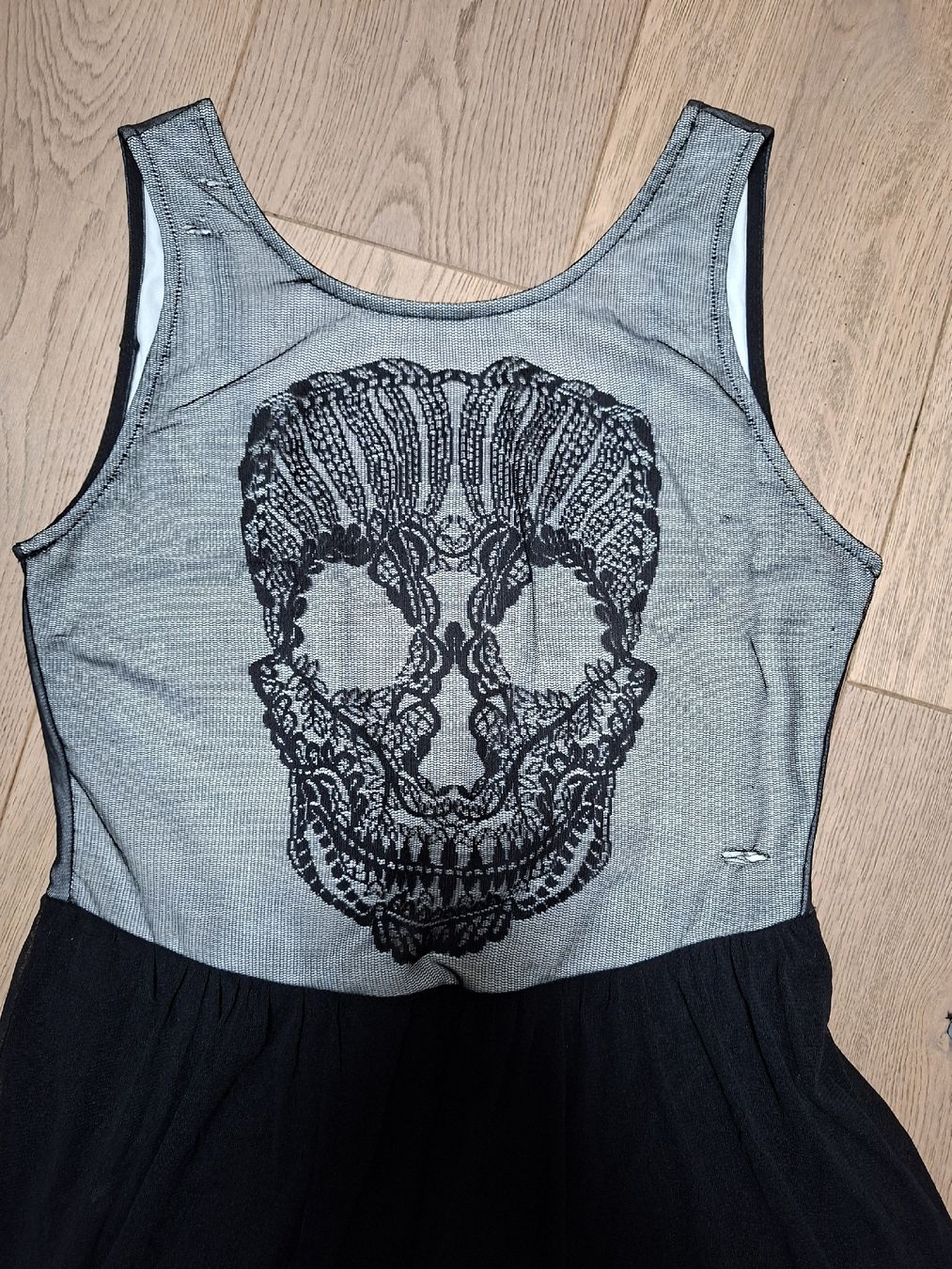 Vestiti: kleid Skull totenkopf punk gothic Gr 38 – Usato da Brienz BE venduto da Zwiback20 1