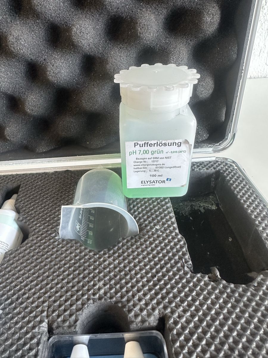Misurare: PUROTAP Analysekoffer Elysator PH-18 und EC-18 – Usato da Zetzwil venduto da ZB05 7