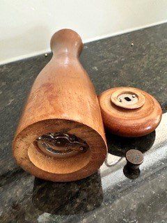 Appareils de cuisine: +  HoLz PfeFFermühLe  + – D'occasion à Winkel par zeho 5