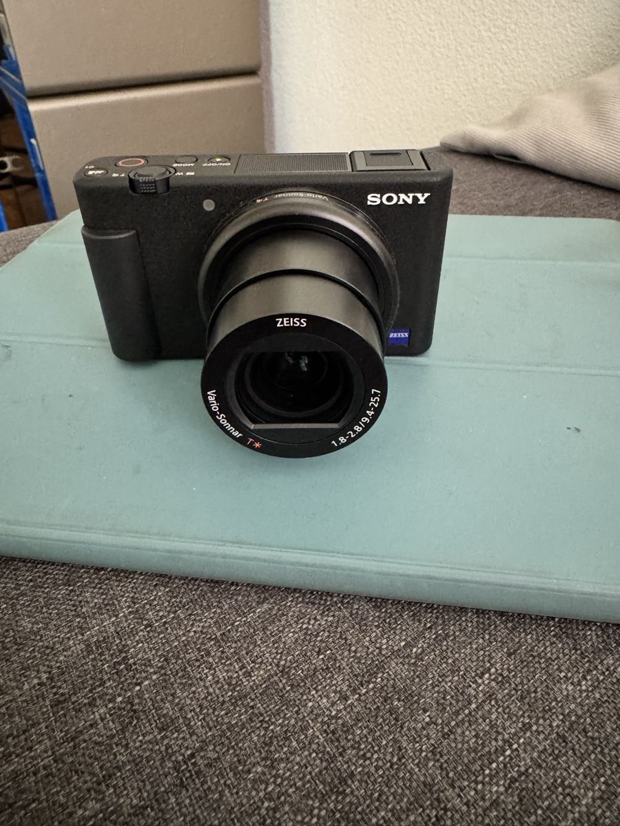 Sony Kamera: Sony Digital Camera ZV-1A – Neu (gemäss Beschreibung) aus Jona von jack8645