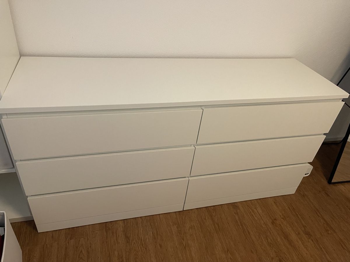 Ikea Cassapanche: White chest of drawers. – Usato da Felsberg venduto da joa_5z2s